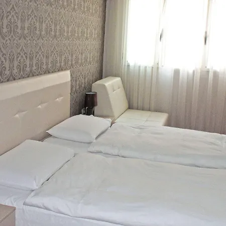 Signature Idea Hotel 3*