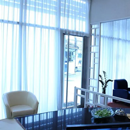 Hotel Signature Idea 3*