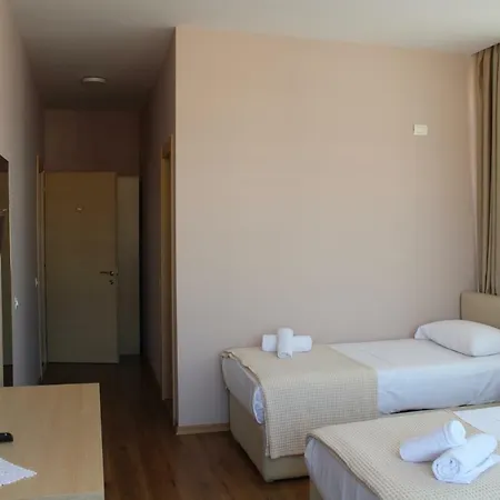 Hotel Signature Idea 3*