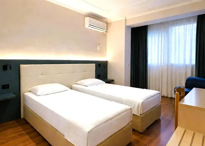 Signature Idea Hotel 3*