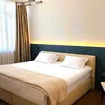 Signature Idea 3* טיראנה