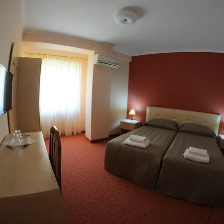 Signature Idea Hotel 3*
