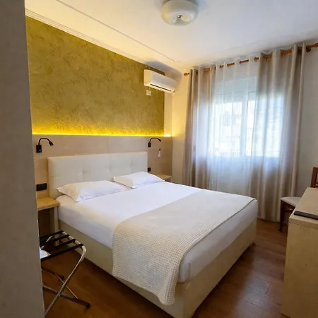 Signature Idea Hotel 3*