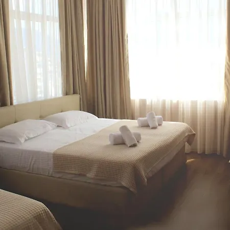 Signature Idea Τίρανα