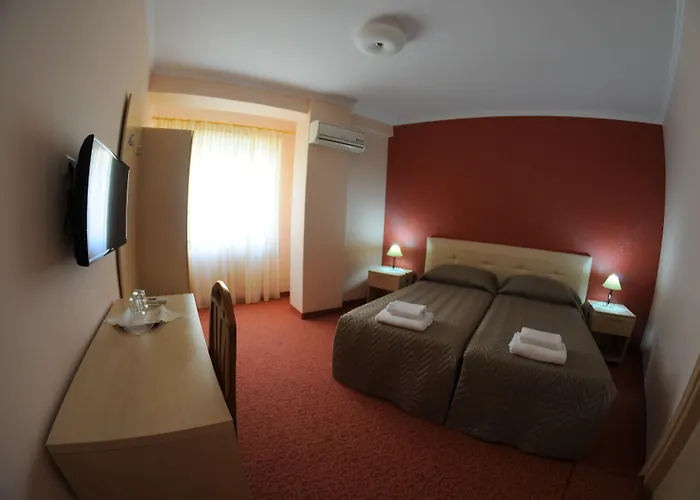 Signature Idea Hotel 3*