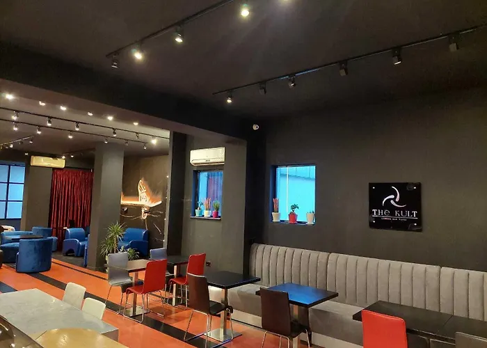 Signature Idea Hotel 3*