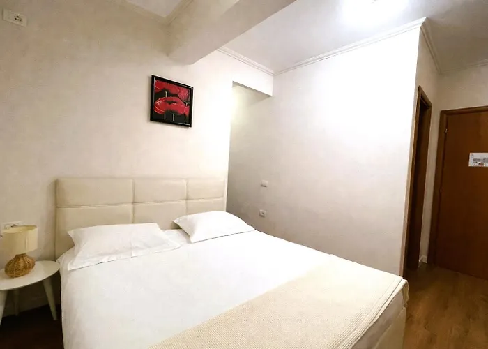 Signature Idea 3* Tirana