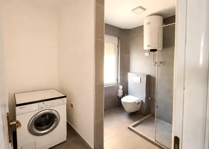 Hotel Signature Idea 3*