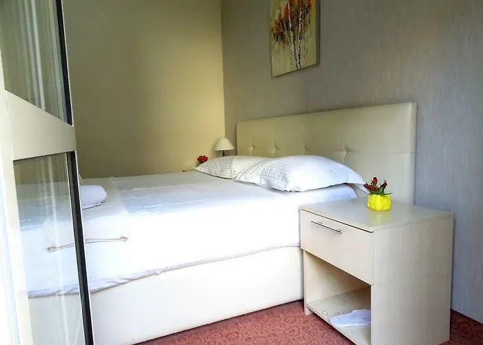 Hotel Signature Idea 3*