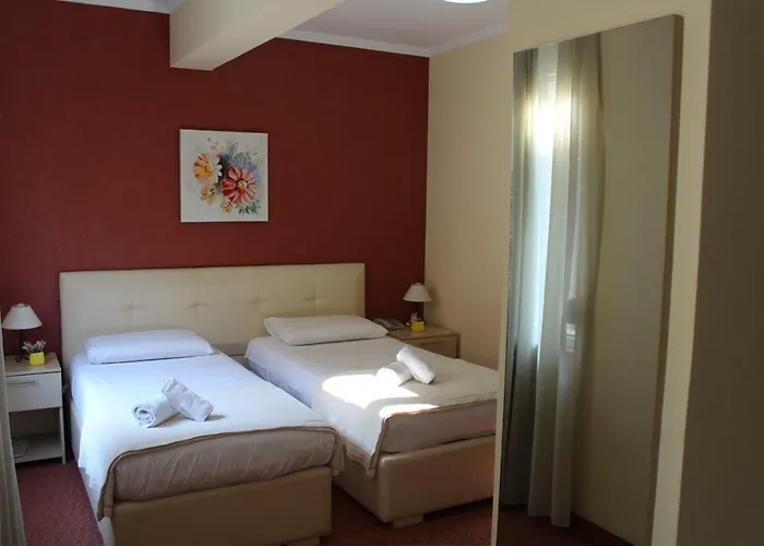 Signature Idea Hotel 3*