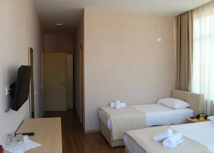 Hotel Signature Idea 3*